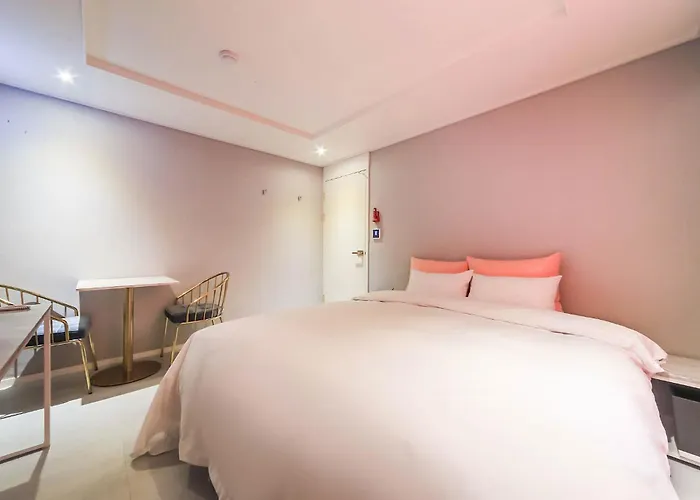 Hotel Momo Juice Haeundae